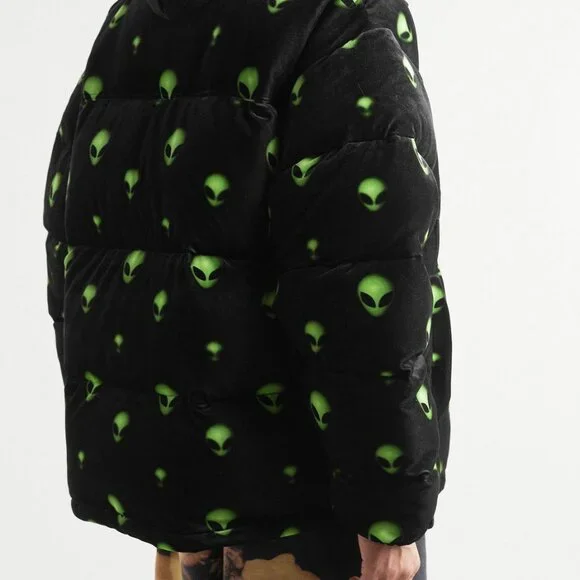 Vetements: RARE Space Alien Head Velvet Down Padded Puffer Jacket FW22 - Picture 16 of 16